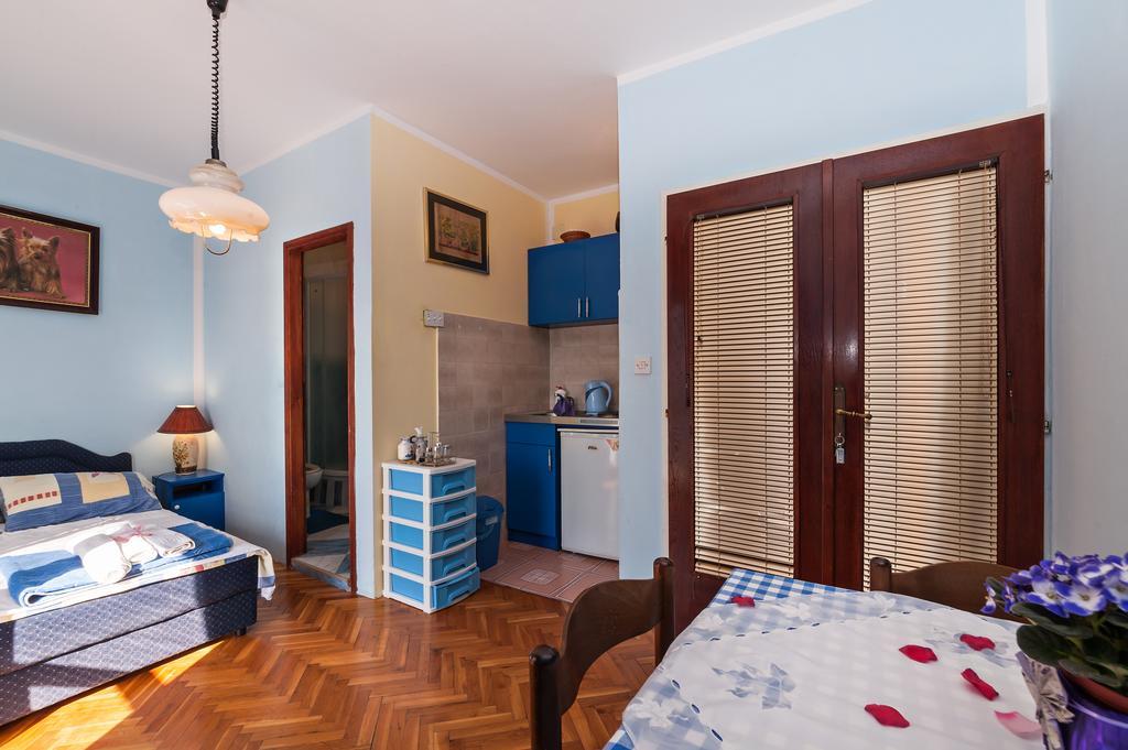 Apartments Vucinovic Tivat Szoba fotó