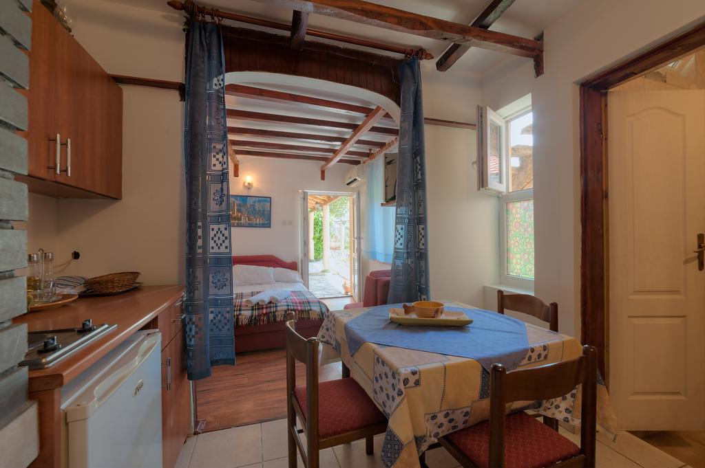 Apartments Vucinovic Tivat Szoba fotó